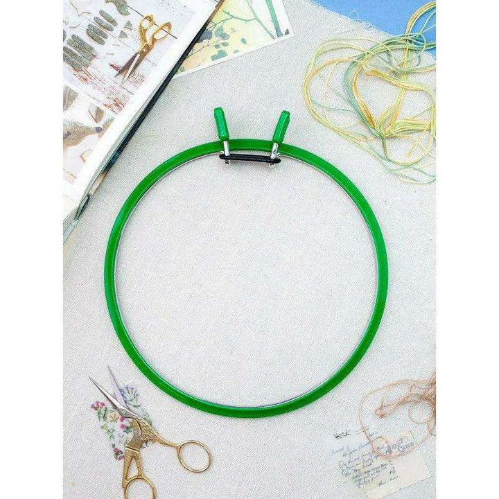 Medium Spring Metal Embroidery Hoop Nurge 160-2 Deep Green