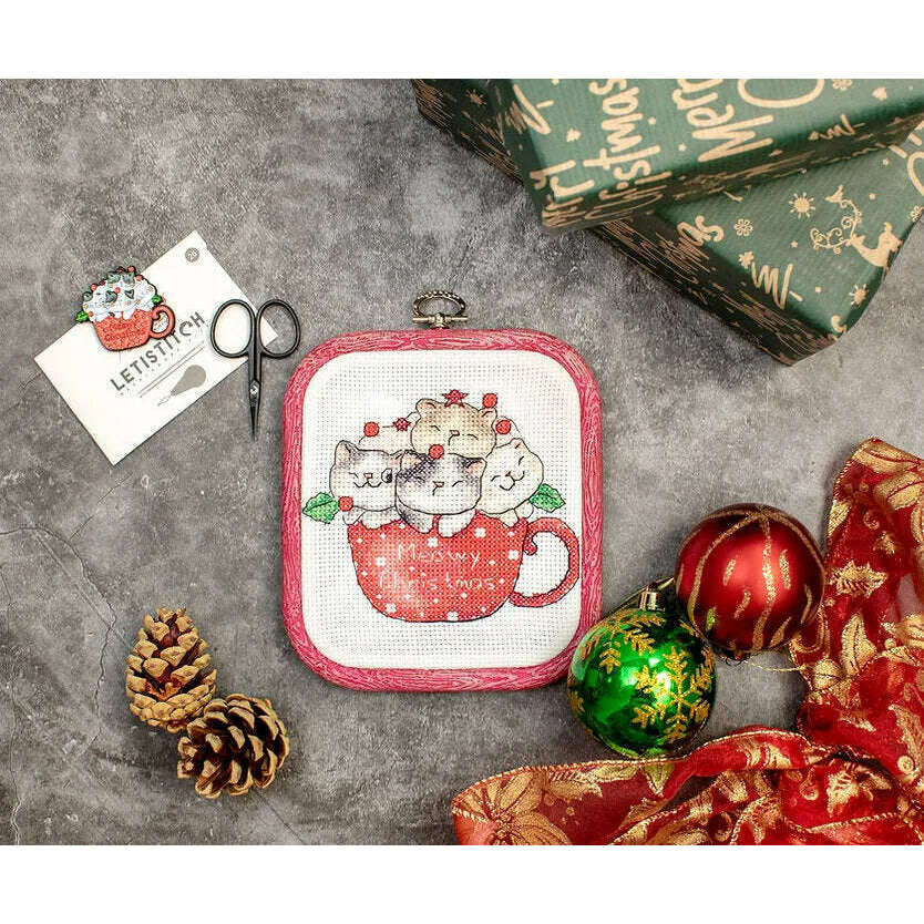 Meowy Christmas with hoop included L8080 Counted Cross Stitch Kit
