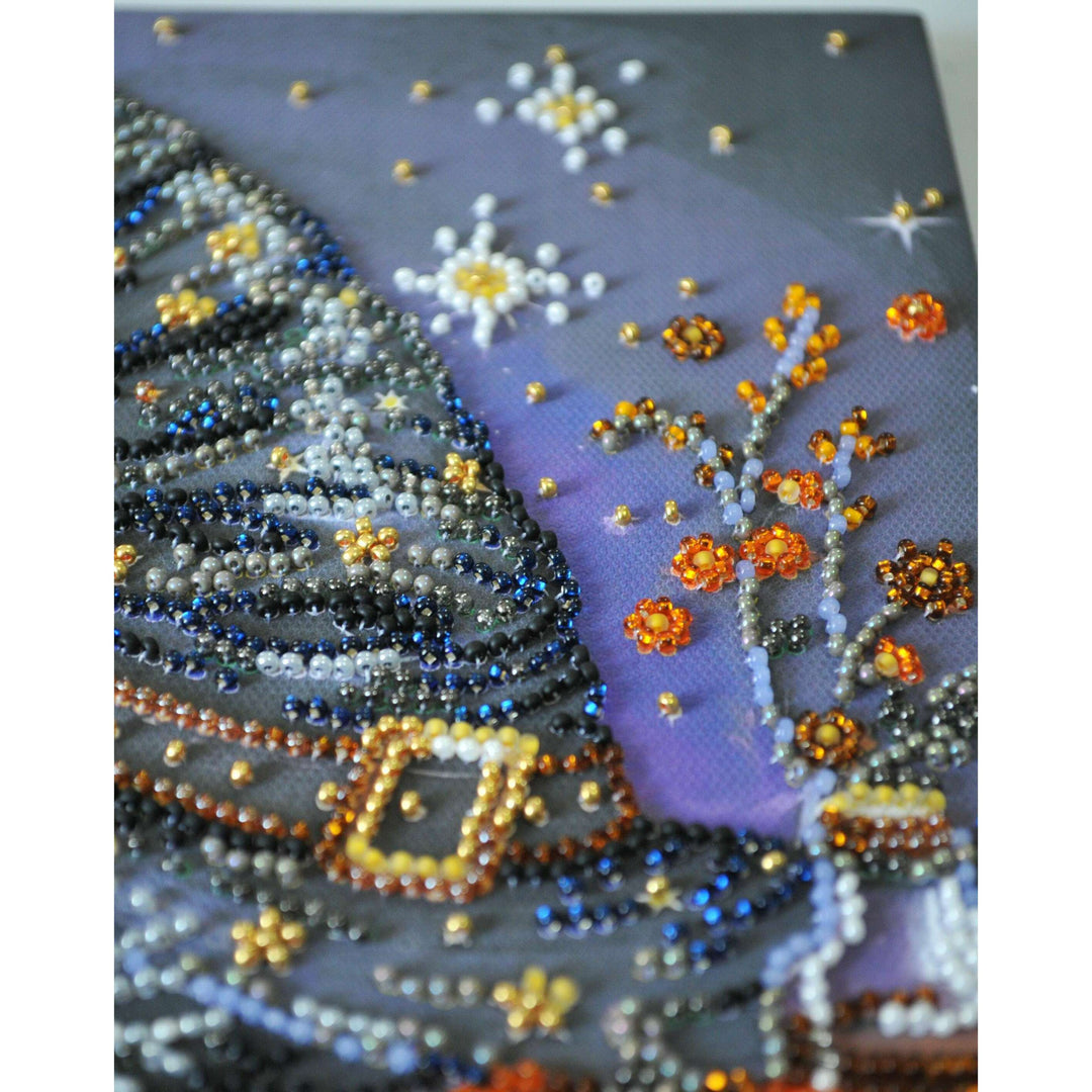Mid-sized bead embroidery kit - Dream of the Witch AMB-123