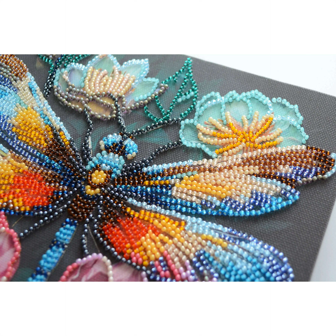 Mid-sized bead embroidery kit - Flickering wings AMB-106