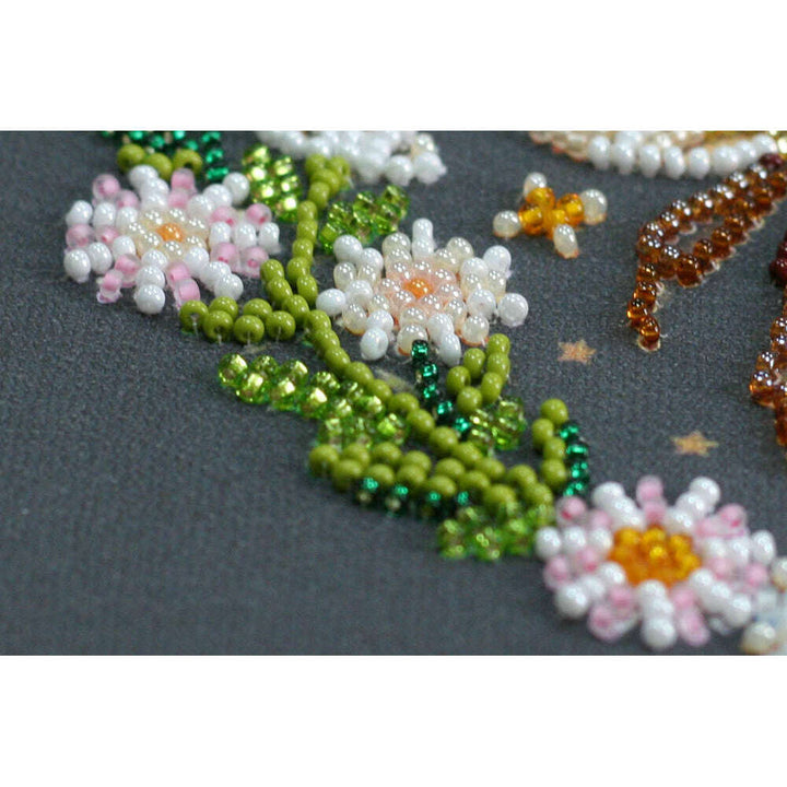 Mid-sized Bead Embroidery kit - Honey dream