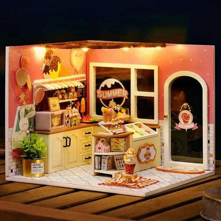 Miniature Wizardi Roombox Kit - Ice Cream Shop Dollhouse Kit