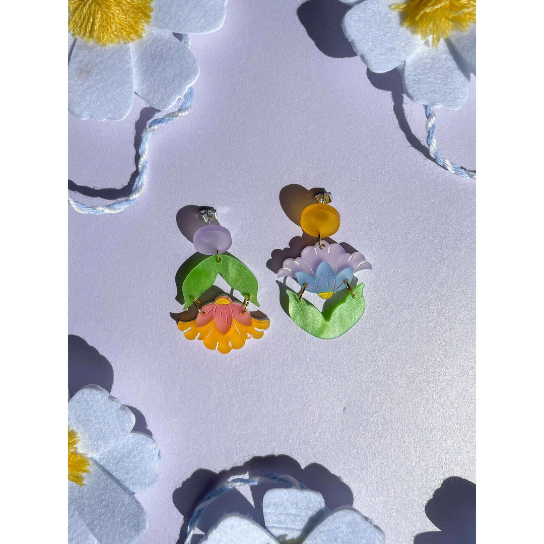 Mismatch Blooming Daisy