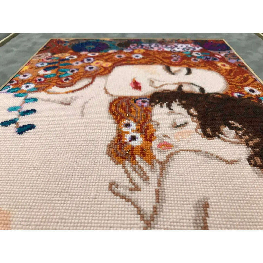 Motherly Love after G. Klimt`s Painting  R916 Counted Cross Stitch Kit