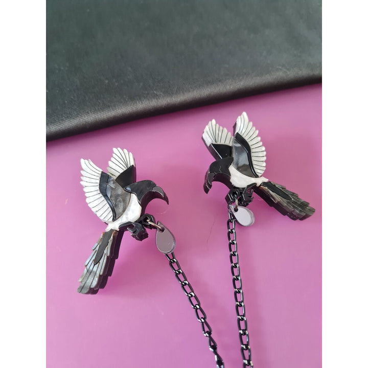 Mystic magpie collar clip brooch set 1