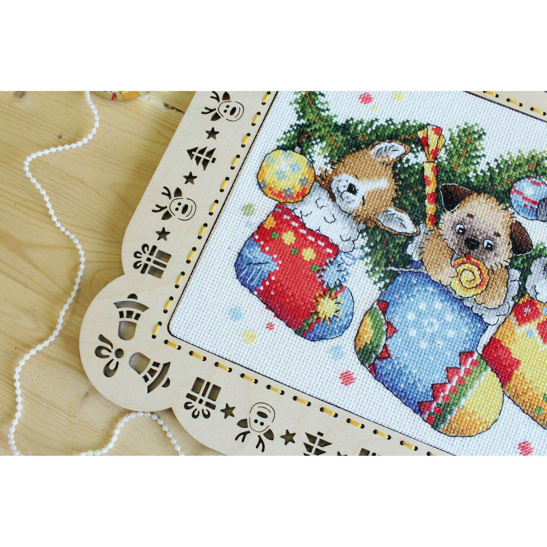 New Year Surprise SM-566  Counted Cross Stitch Kit