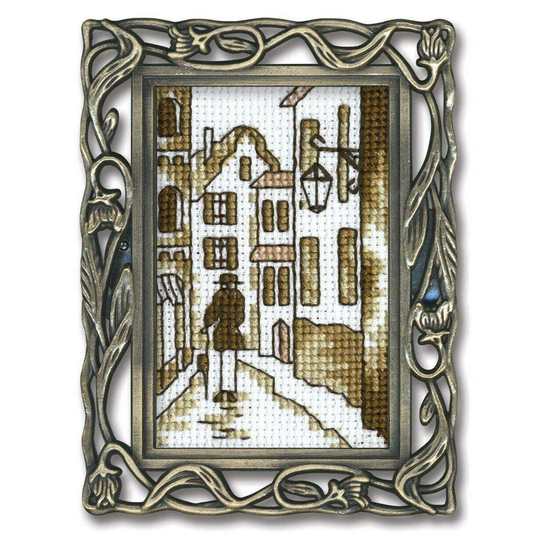 Old town FA013 Counted Cross Stitch Kit