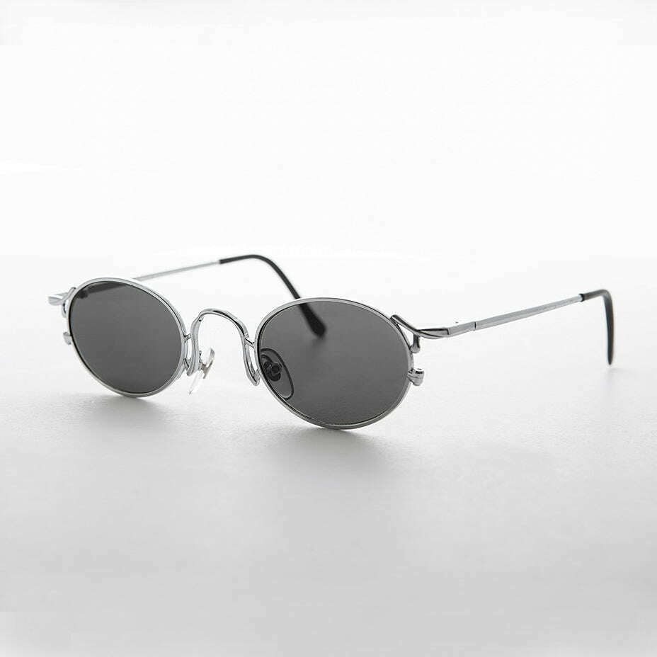 Oval Victorian Style 90s Sunglasses - Beatrice