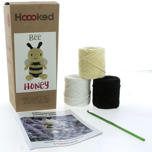 DIY Crochet Kit Honey Bee PAK279