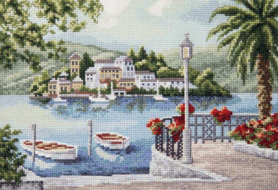 Paradise Island M-519C Counted Cross Stitch Kit
