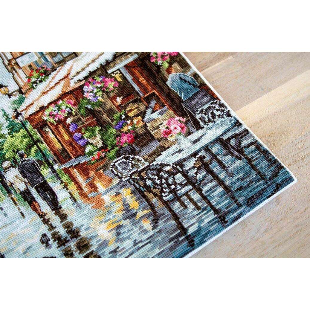Paris in Flowers B2365L Counted Cross-Stitch Kit