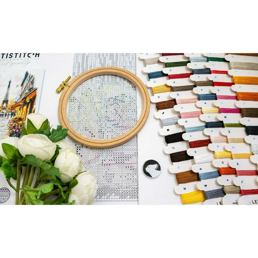 Paris L9929 Counted Cross Stitch Kit
