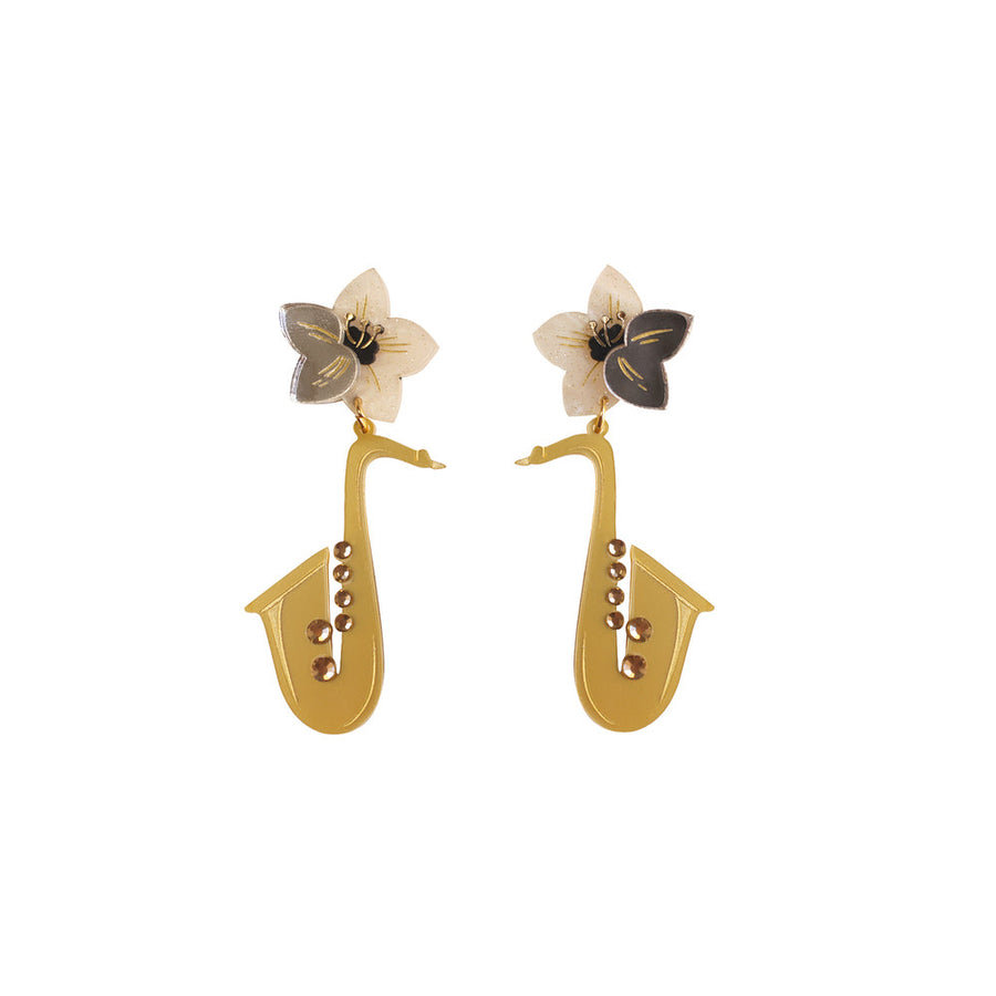 Saxophone with flower earrings by Laliblue 