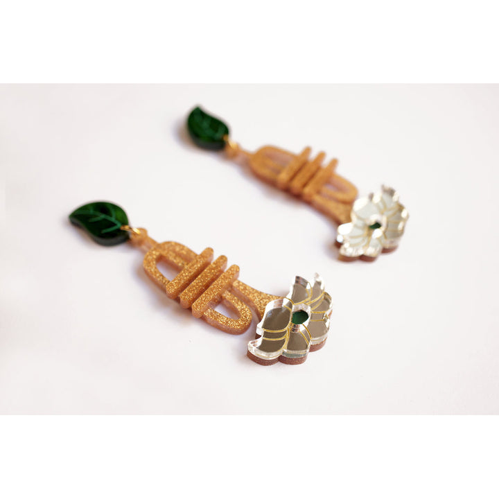 Trumpet with flower earrings by Laliblue 1