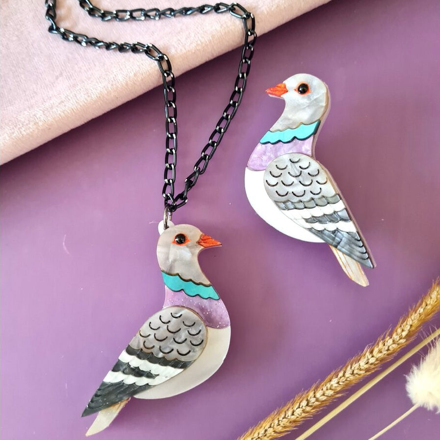 Pigeon pin brooch or pendant 