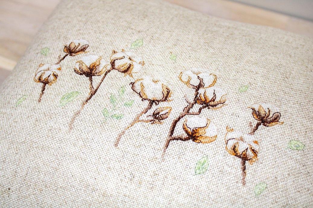 Pillow PB203L Counted Cross-Stitch Kit