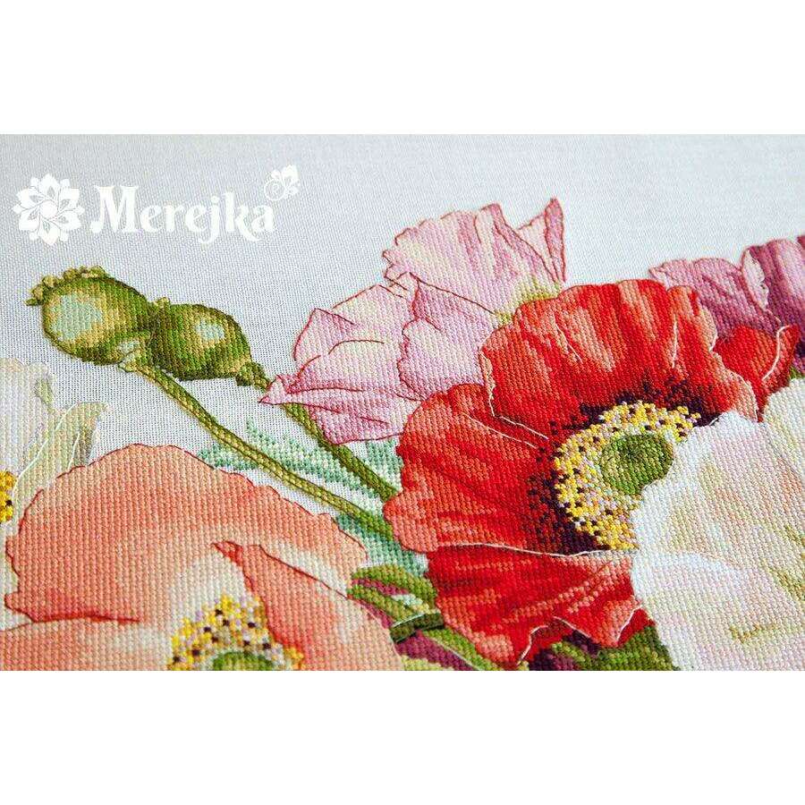 Poppies K-33 Counted Cross-Stitch Kit
