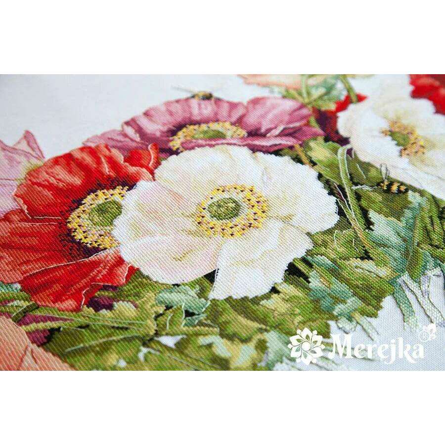Poppies K-33 Counted Cross-Stitch Kit