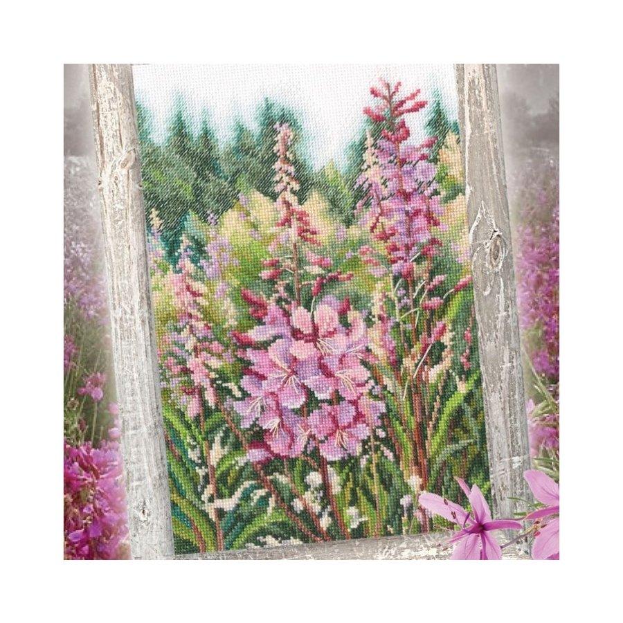 Raspberry candles of willowherbs M863 Counted Cross Stitch Kit