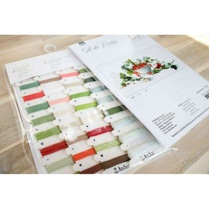 Red Currants B2260L Counted Cross-Stitch Kit