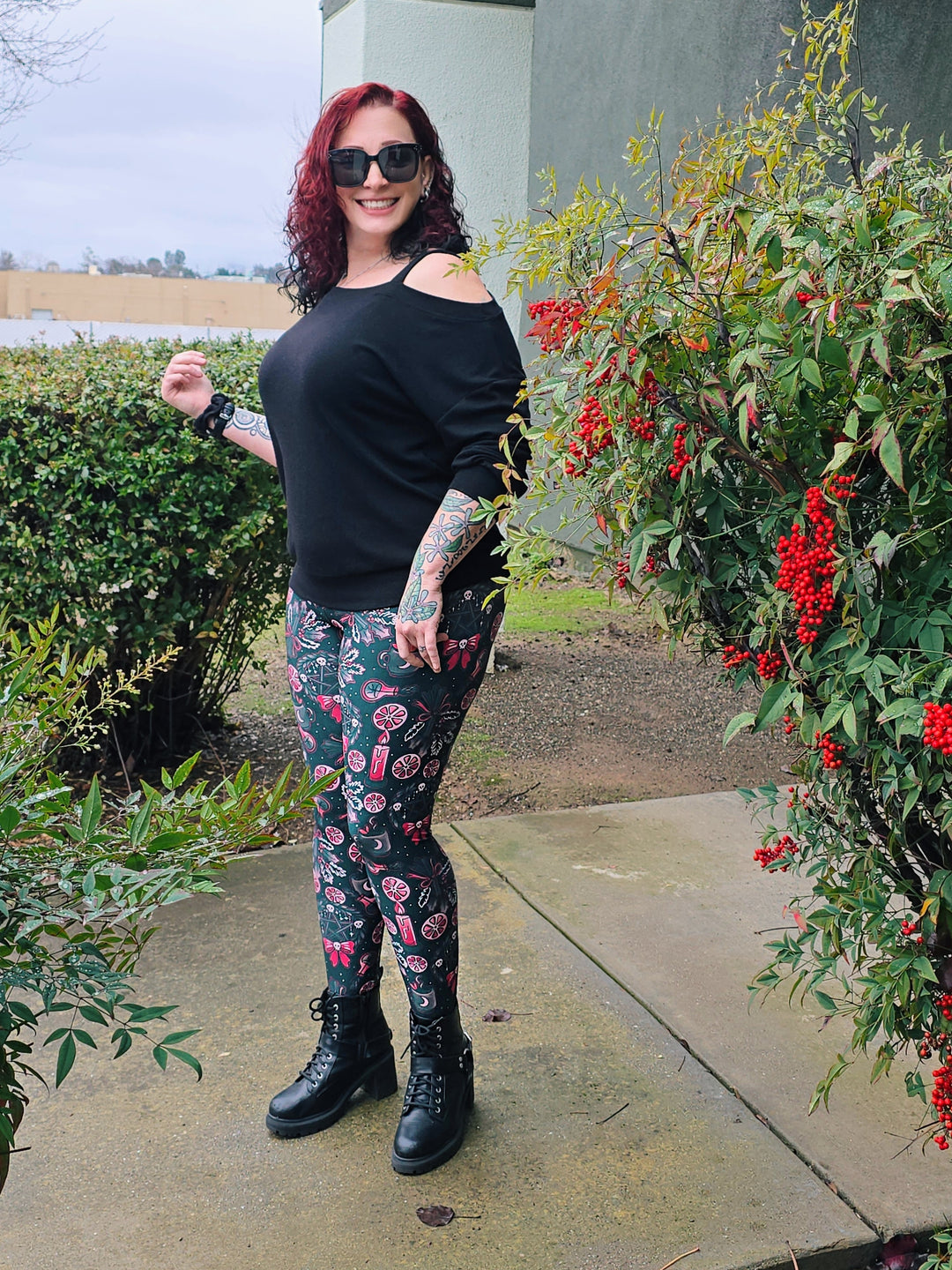 A Gothic Yule Semi-Exclusive Leggings - High-quality Handcrafted Vibrant