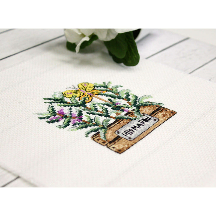 Rosemary SM-639 Counted Cross Stitch Kit