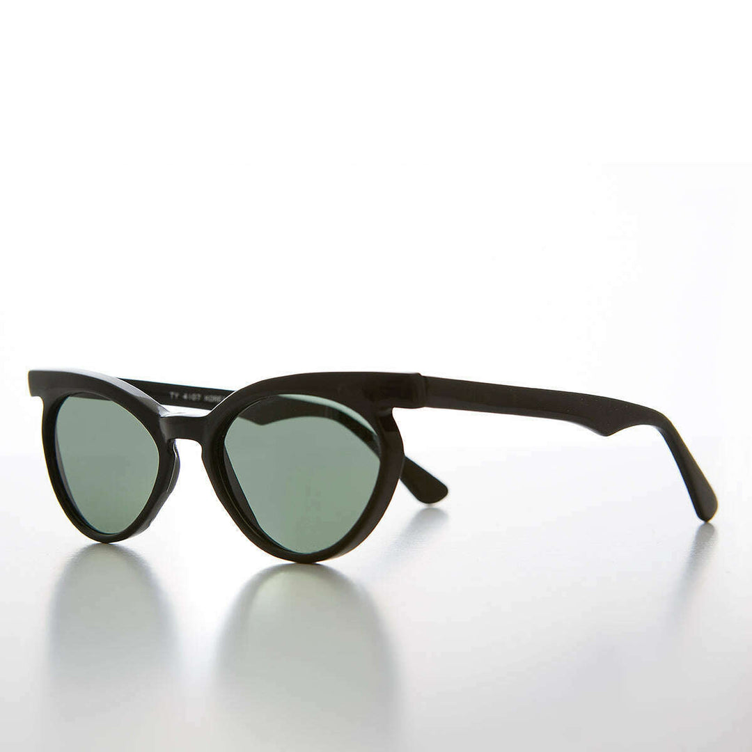 Round Winged Unique Vintage Cat Eye  Sunglass - Emily