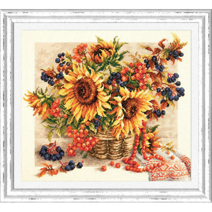 Rowanberries Garland  40-76 Counted Cross-Stitch Kit