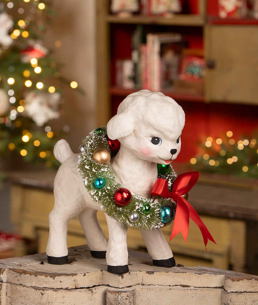 Noelle Lamb with Wreath by Bethany Lowe Designs, image 2