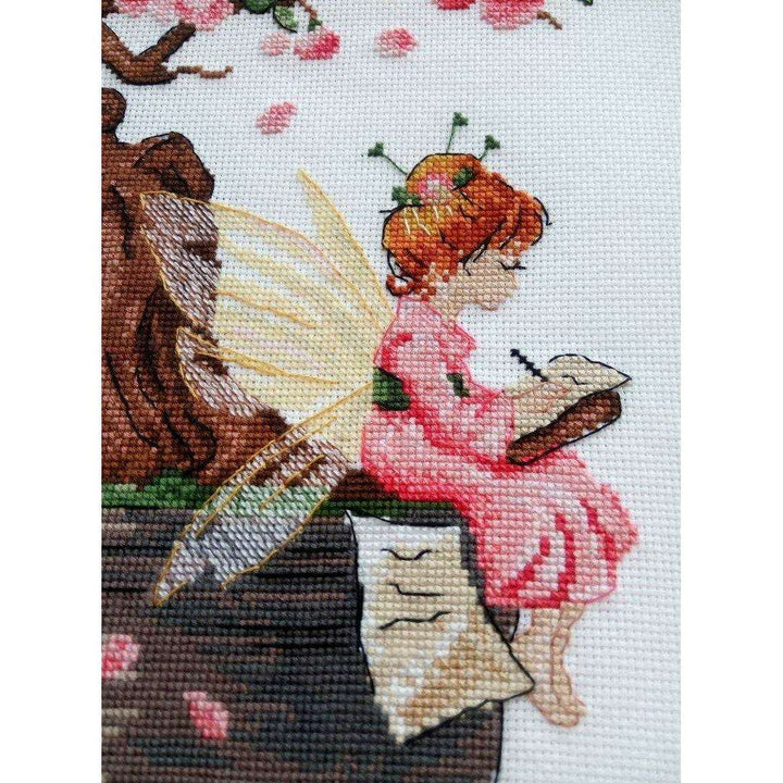 Sakura SNV-570 Counted Cross Stitch Kit
