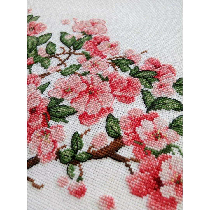 Sakura SNV-570 Counted Cross Stitch Kit
