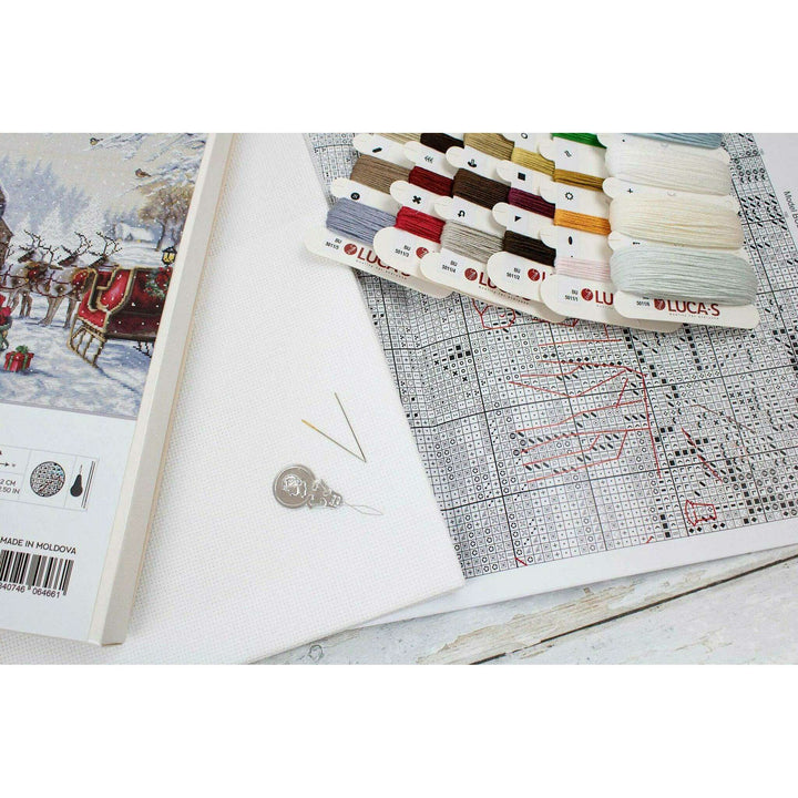Santa interior B2408L Counted Cross-Stitch Kit