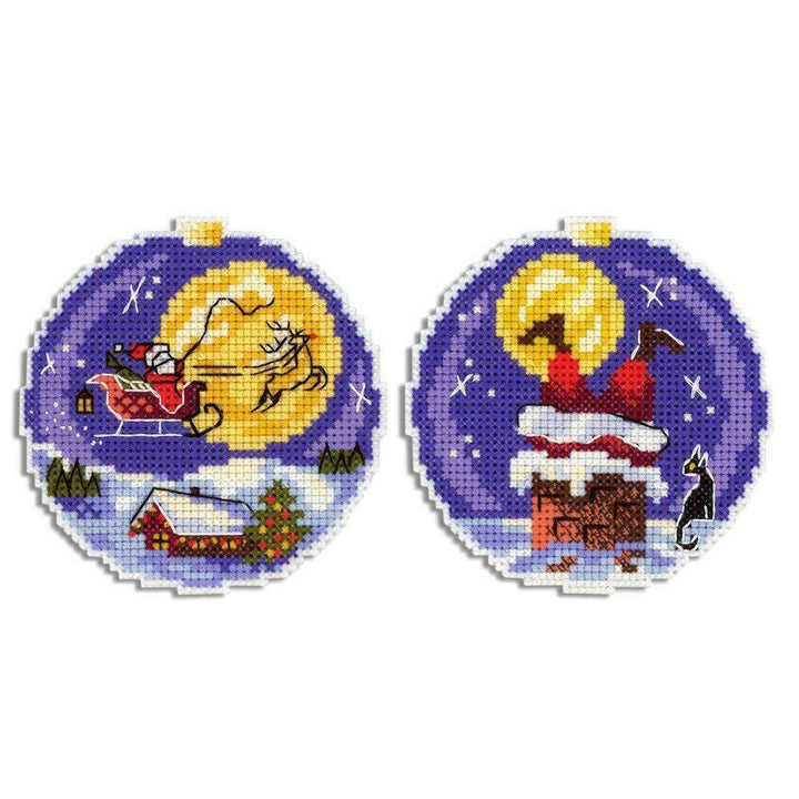 Santa SR-690  Plastic Canvas Counted Cross Stitch Kit