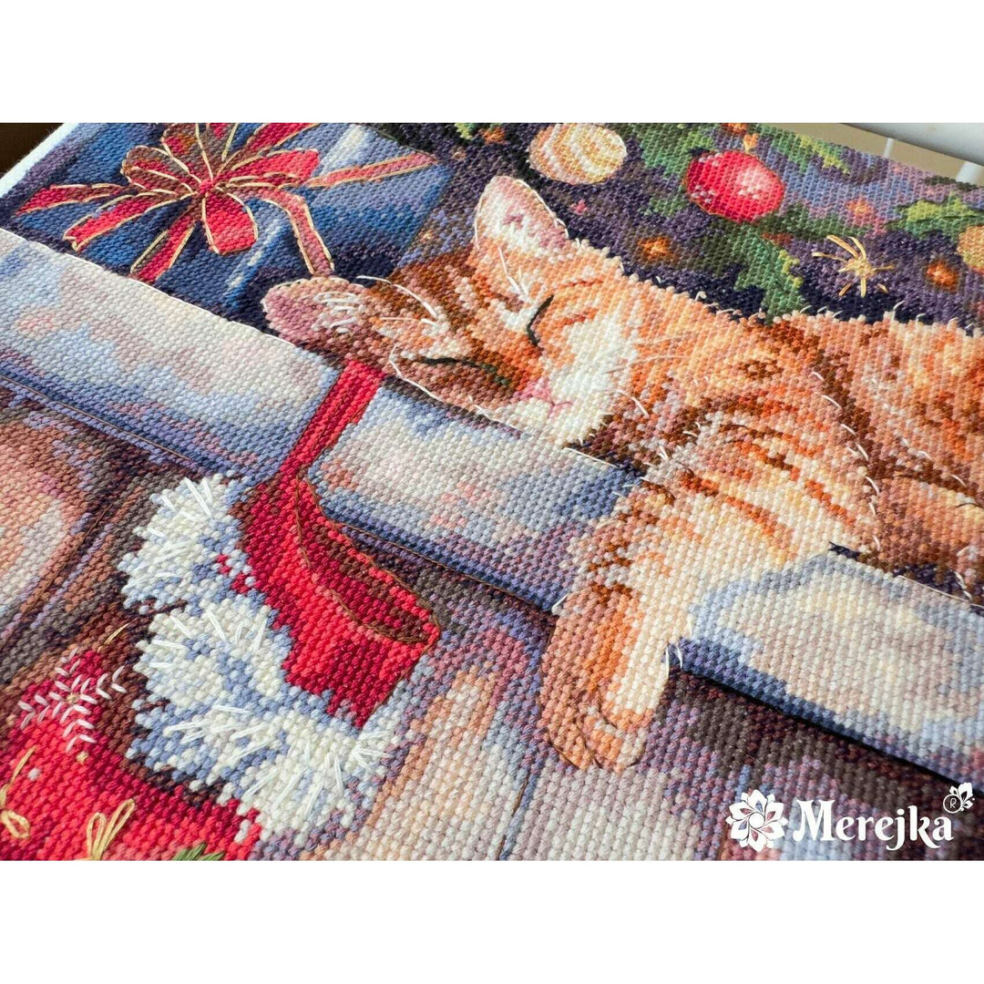 Santa's Helper K-264 Counted Cross-Stitch Kit