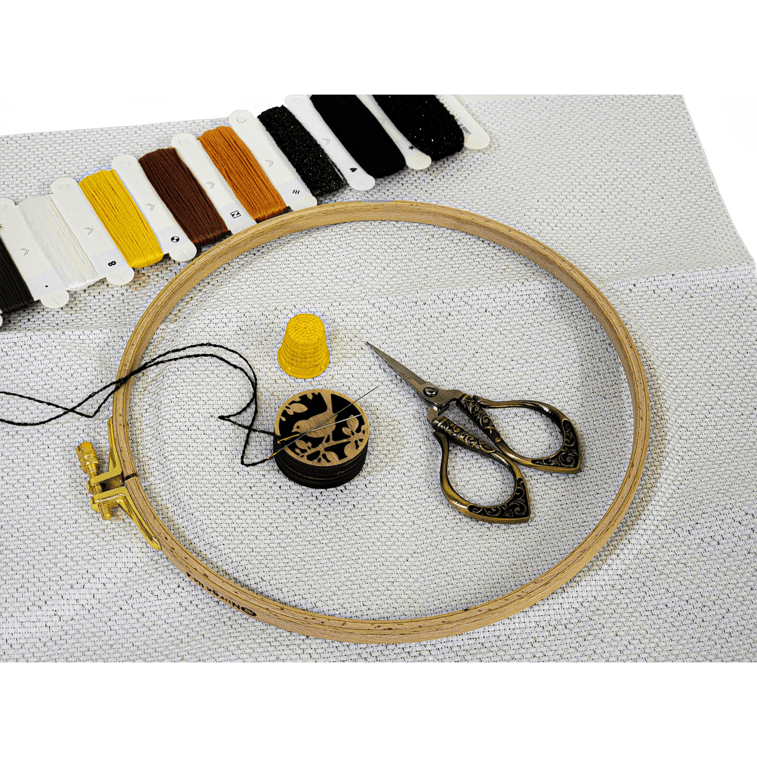 Scissors for Embroidery and Detail Work F07M4-2-SC4