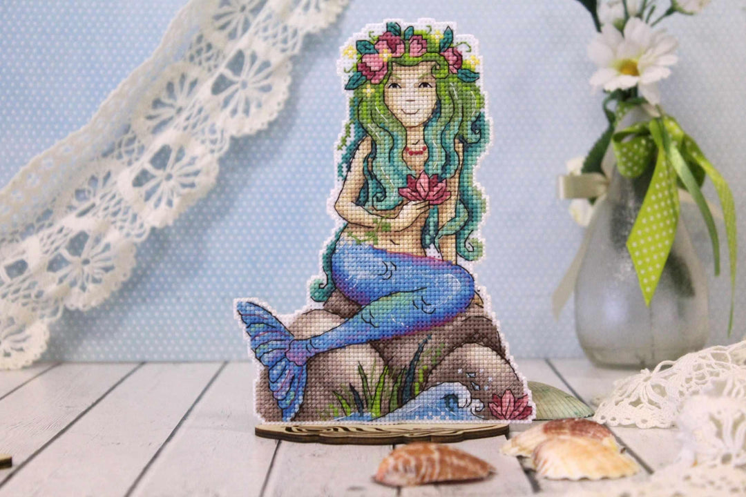 Sea Beauty SR-464  Plastic Canvas Counted Cross Stitch Kit