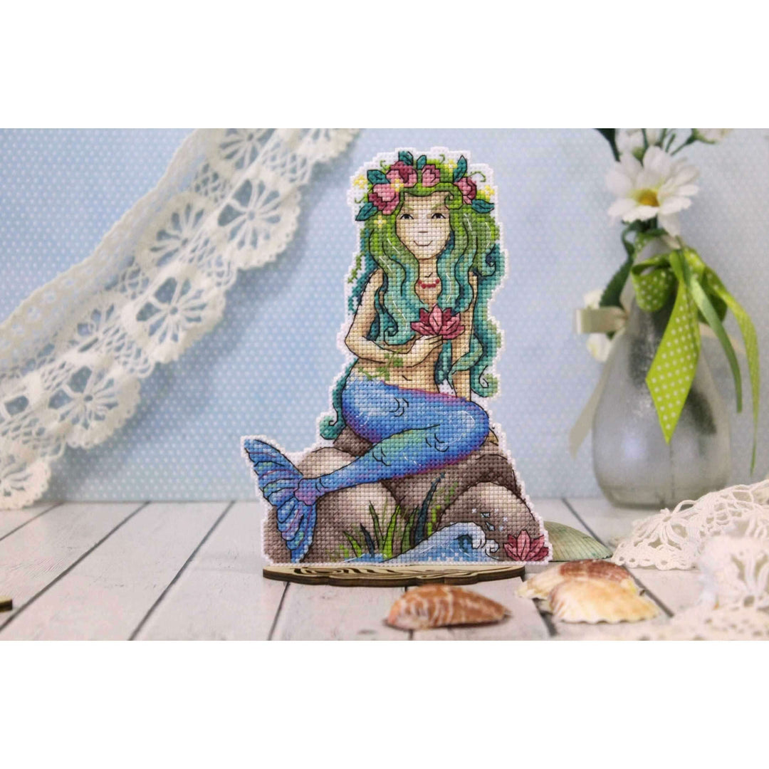 Sea Beauty SR-464  Plastic Canvas Counted Cross Stitch Kit