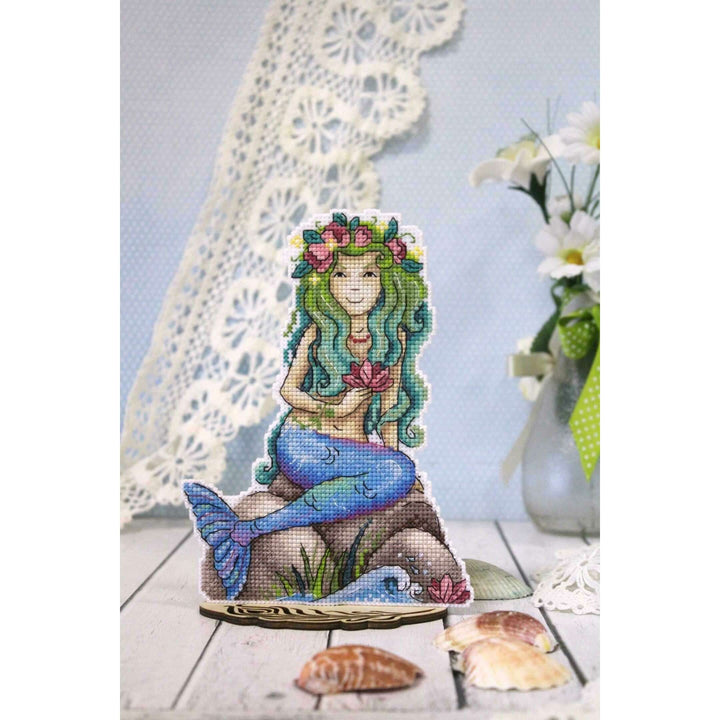 Sea Beauty SR-464  Plastic Canvas Counted Cross Stitch Kit