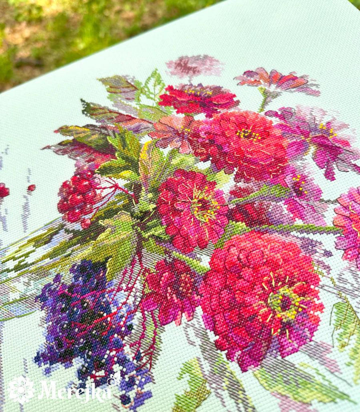 September Colour K-221 Counted Cross-Stitch Kit