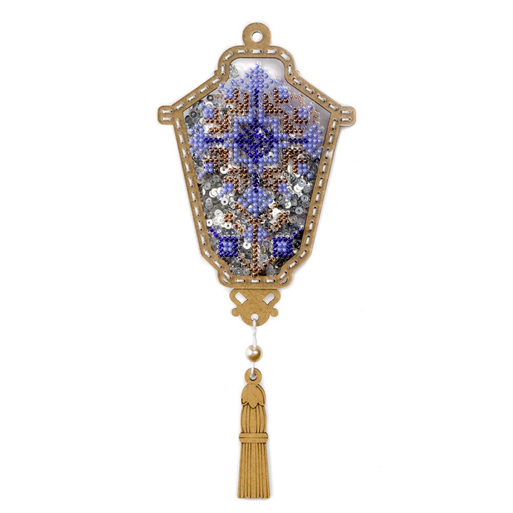 Set for embroidery with beads on a plastic base FLPL-070