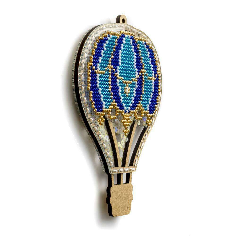 Set for embroidery with beads on a plastic base FLPL-074