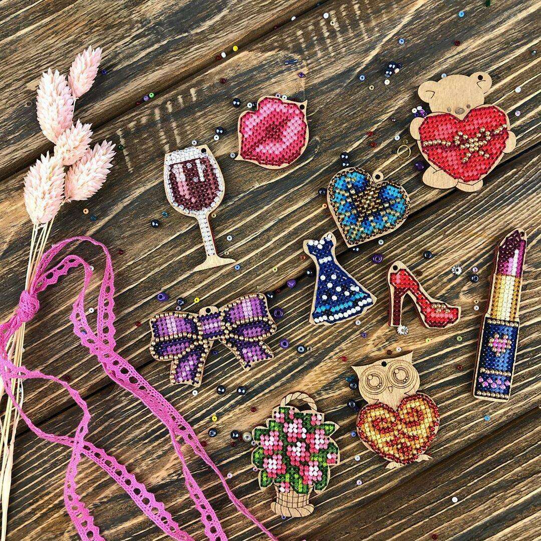 Set of blanks for embroidery on wood FLSW-001