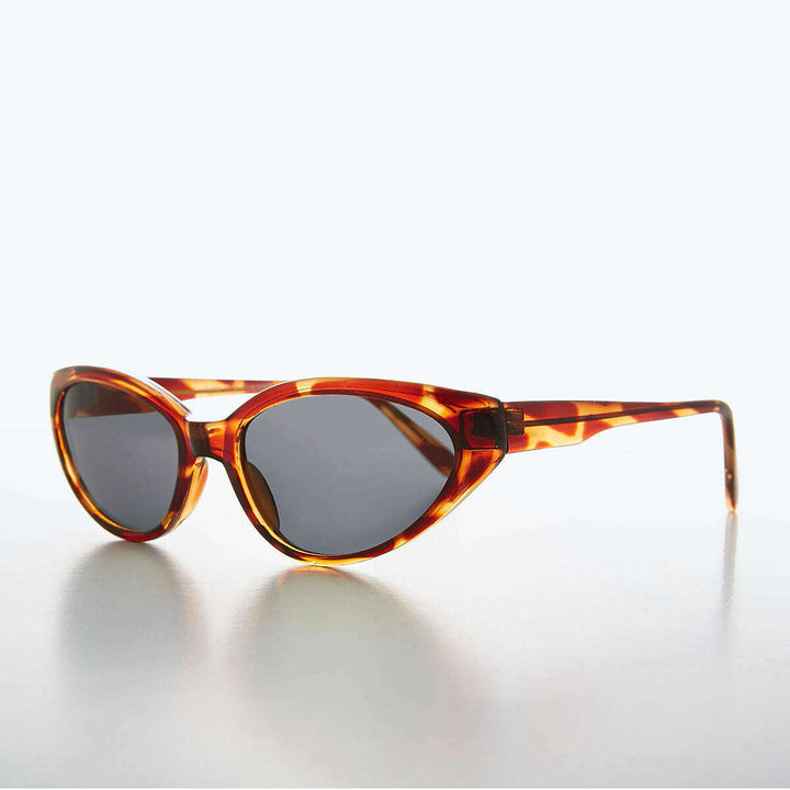 Shallow Lens Extreme Cat Eye Sunglass - Alexa