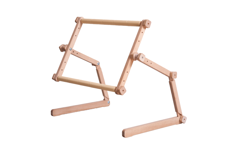 Wooden embroidery stand UNIVERSAL ( SOFA AND TABLE-TYPE) Bullfinch 35—Ö48 cm CSSN3548