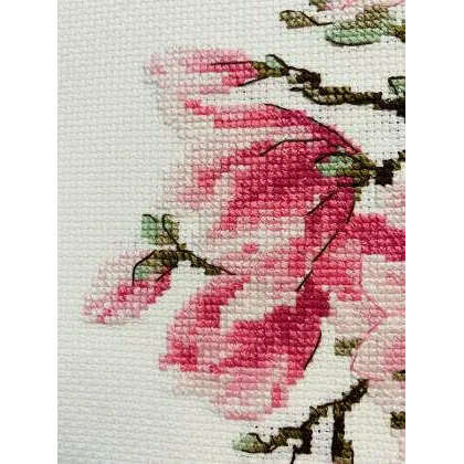 Southern Magnolia R2018 Counted Cross Stitch Kit