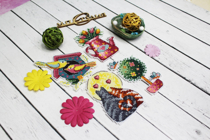 Spring. Magnets SR-578  Plastic Canvas Counted Cross Stitch Kit