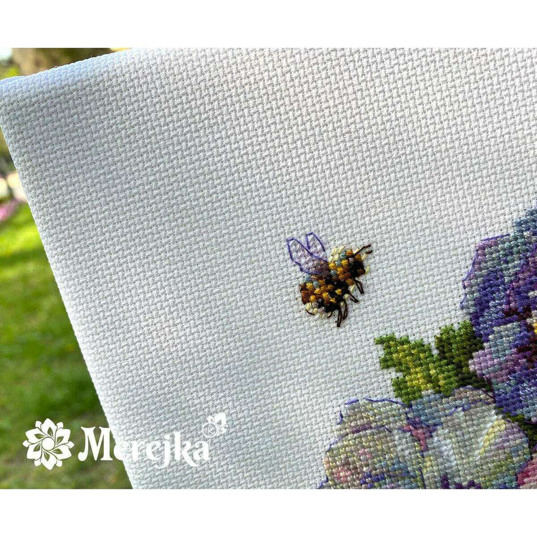 Spring Pansies K-215 Counted Cross-Stitch Kit