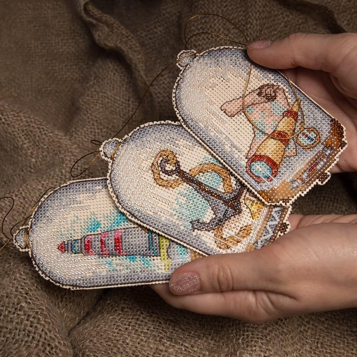 T-87C Counted cross stitch kit Crystal Art "In search of treasures"