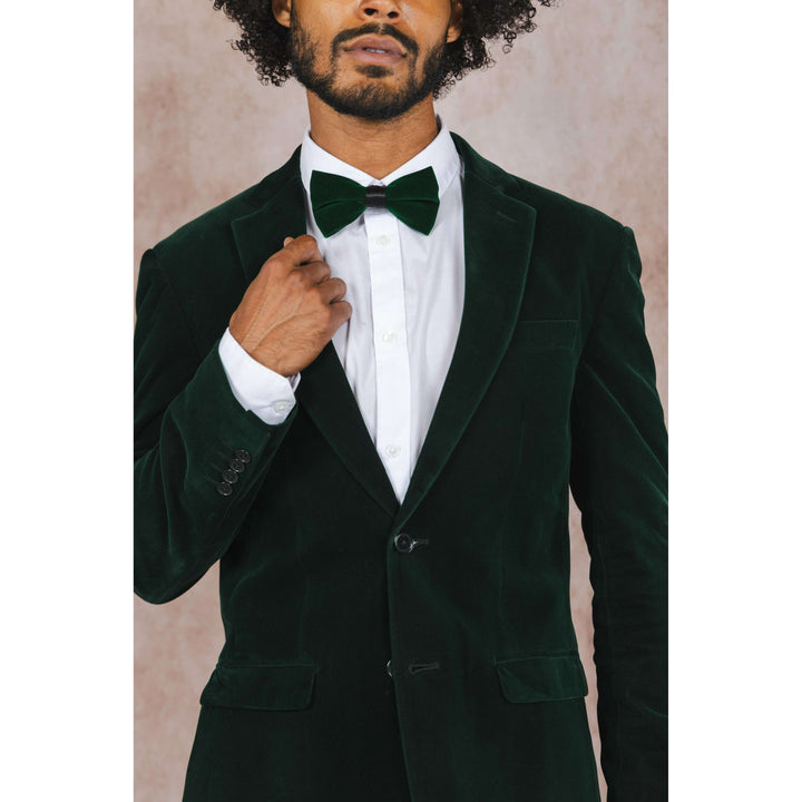 The Elegant Evergreen | Green Velvet Velvet Bowtie