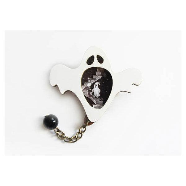 The Ghost of the Stair Brooch By LaliBlue - Quirks!